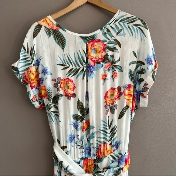 Meghan LA Women’s Jasmine Wrap Maxi Dress Floral Short Sleeve Large NWOT Flaws - Picture 12 of 16